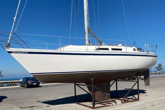 1985 CS Yachts 33 Sloop Photo 1 of 17