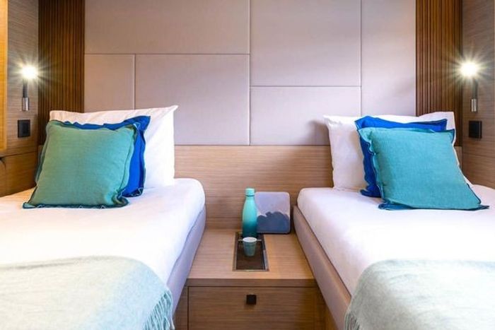 2025 Lagoon 60 Photo 15 of 18