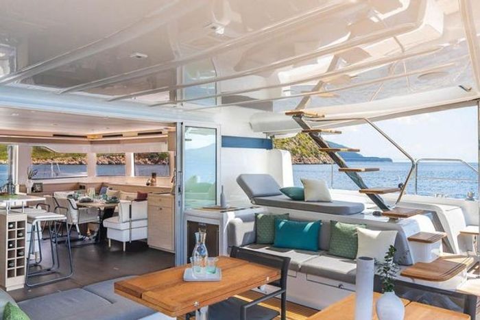 2025 Lagoon 60 Photo 12 of 18