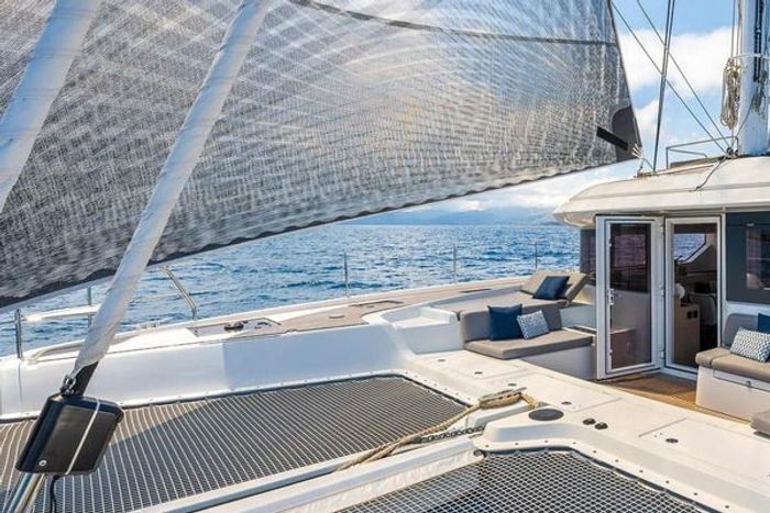 2025 Lagoon 60 Photo 6 of 18