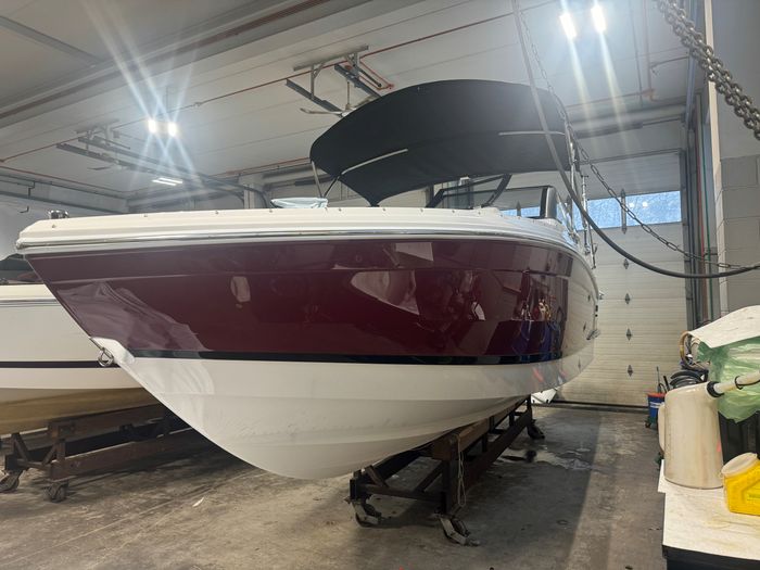 2026 Cobalt R4 Outboard Photo 6 sur 8