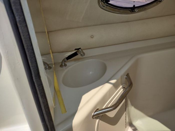 2007 Sea Ray 240 Sundeck Photo 14 of 15