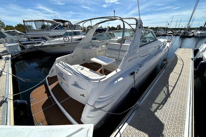 1997 Sea Ray 330 Sundancer Photo 1 of 29