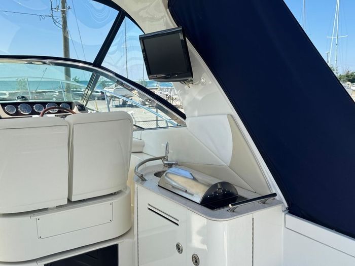 2010 Sea Ray 370 Sundancer Photo 15 sur 27