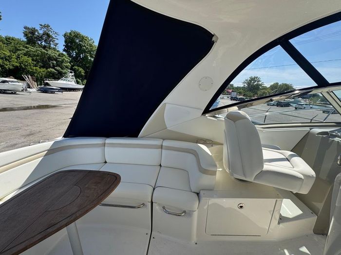 2010 Sea Ray 370 Sundancer Photo 13 sur 27
