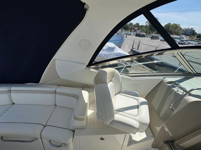 2010 Sea Ray 370 Sundancer Photo 14 sur 27