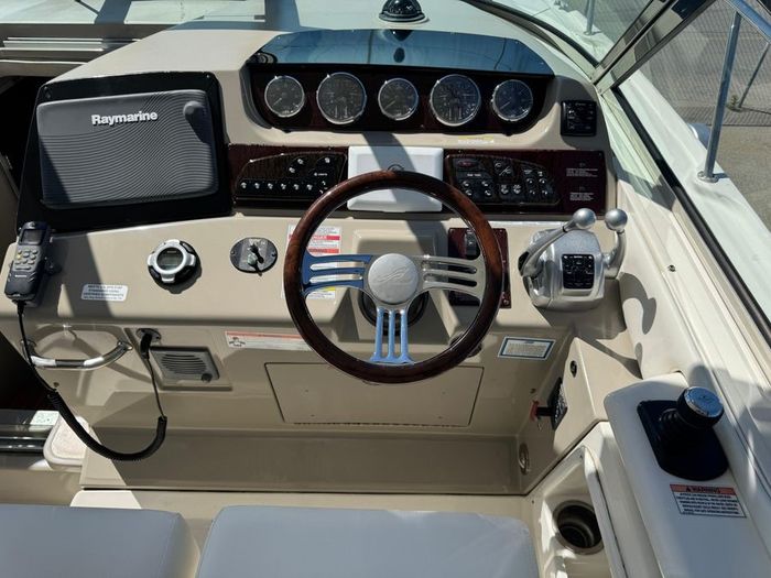 2010 Sea Ray 370 Sundancer Photo 7 sur 27