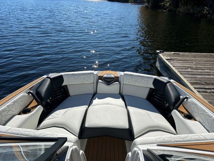 2023 NAUTIQUE G23 PARAGON Photo 6 of 9