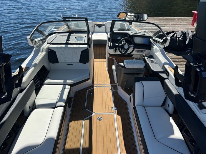 2023 NAUTIQUE G23 PARAGON Photo 7 of 9