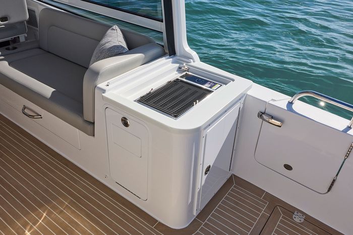 2026 MJM Yachts MJM 38X Photo 12 sur 22