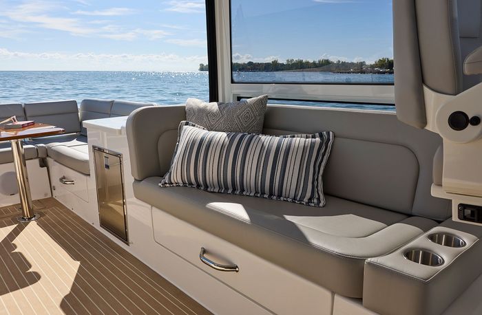 2026 MJM Yachts MJM 38X Photo 18 sur 22