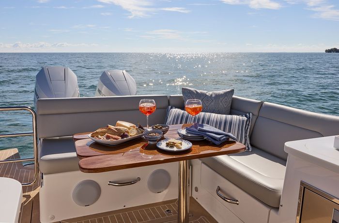 2026 MJM Yachts MJM 38X Photo 16 sur 22