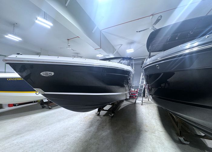 2026 Cobalt R6 Outboard Photo 2 sur 2