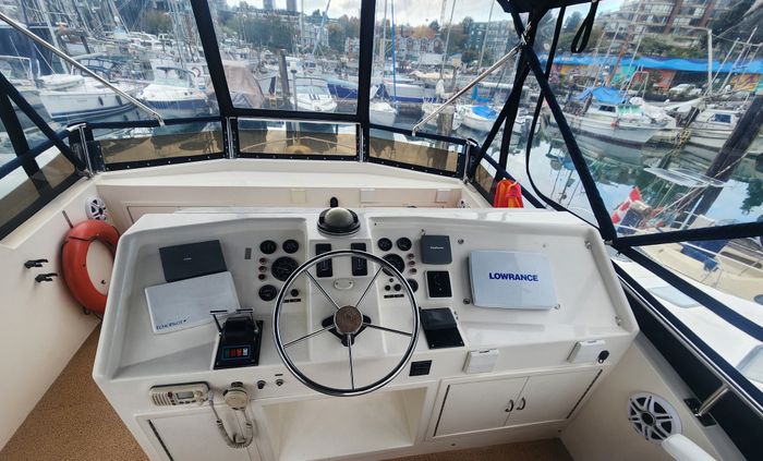 1991 Roughwater 42 Photo 35 sur 50