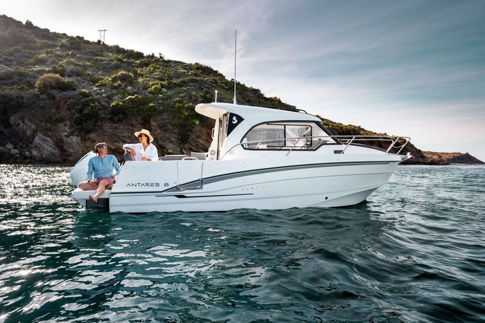 2026 Beneteau Antares 8 Photo 26 of 30