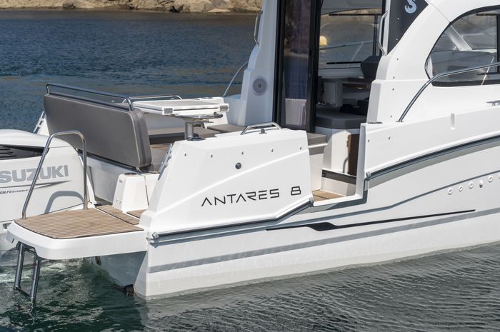 2026 Beneteau Antares 8 Photo 11 of 30