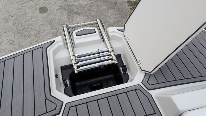 2026 Starcraft SVX 190 Full Windshield Deck Boat in Black with a  Photo 30 of 35