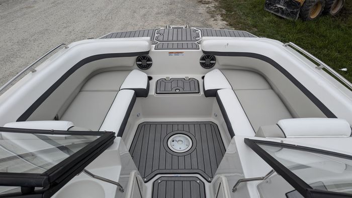 2026 Starcraft SVX 190 Full Windshield Deck Boat in Black with a  Photo 26 of 35