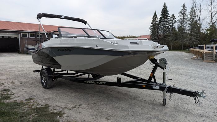 2026 Starcraft SVX 190 Full Windshield Deck Boat in Black with a  Photo 4 of 35