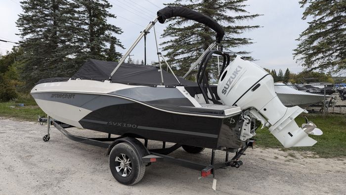 2026 Starcraft SVX 190 Full Windshield Deck Boat in Black with a  Photo 32 of 35