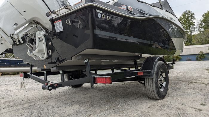 2026 Starcraft SVX 190 Full Windshield Deck Boat in Black with a  Photo 35 of 35