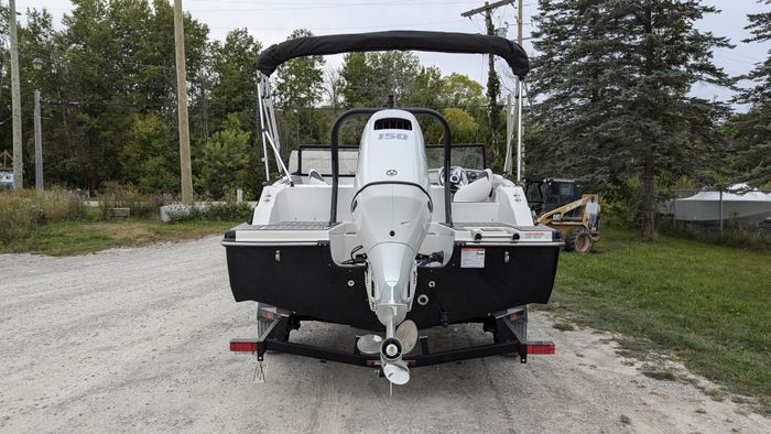 2026 Starcraft SVX 190 Full Windshield Deck Boat in Black with a  Photo 7 of 35