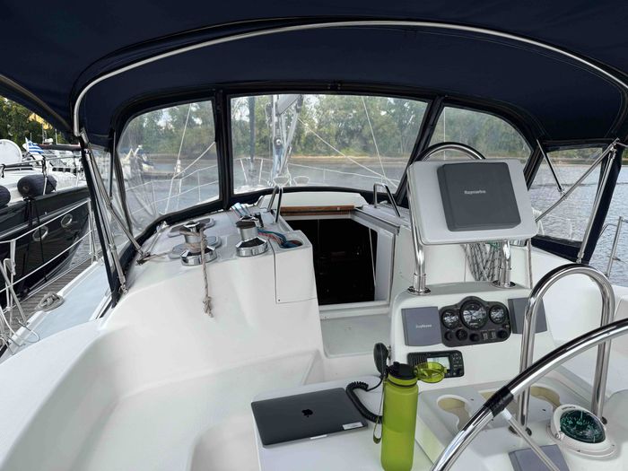 2002 Hunter 410 Photo 5 sur 33