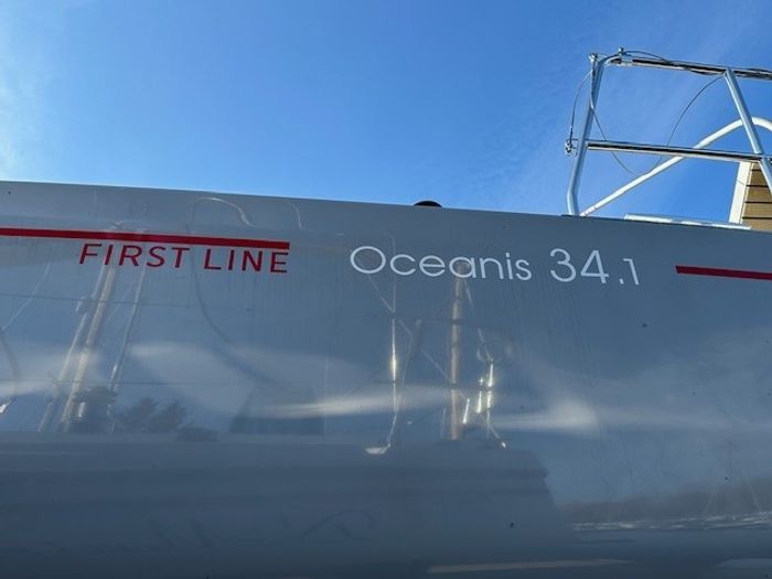 2023 Beneteau Oceanis 34.1 Photo 52 of 59
