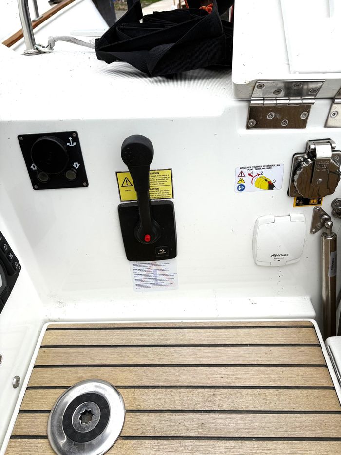 2023 Beneteau Oceanis 34.1 Photo 22 of 59