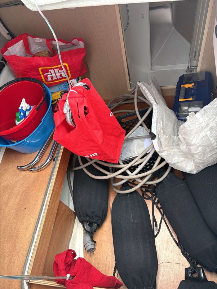 2023 Beneteau Oceanis 34.1 Photo 46 of 59