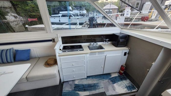 1986 Trojan F36 Photo 14 of 19