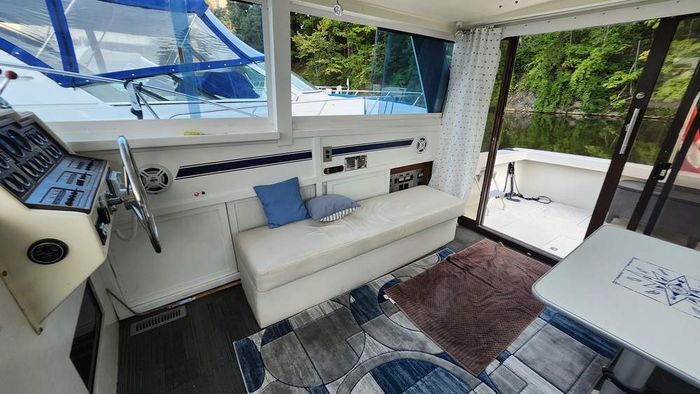 1986 Trojan F36 Photo 16 of 19