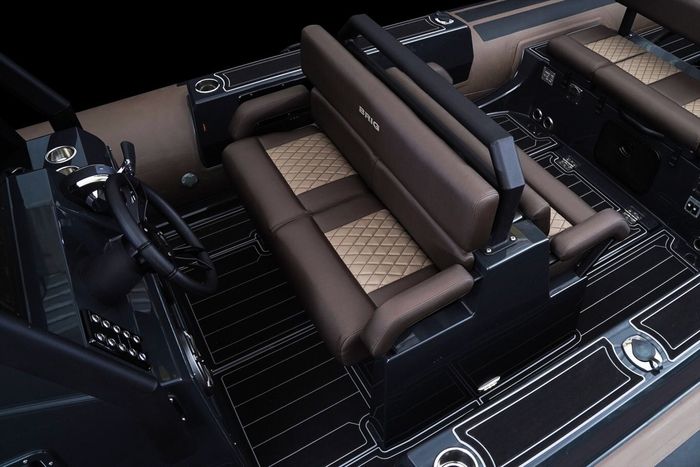 2027 BRIG Navigator 26 Photo 22 of 25