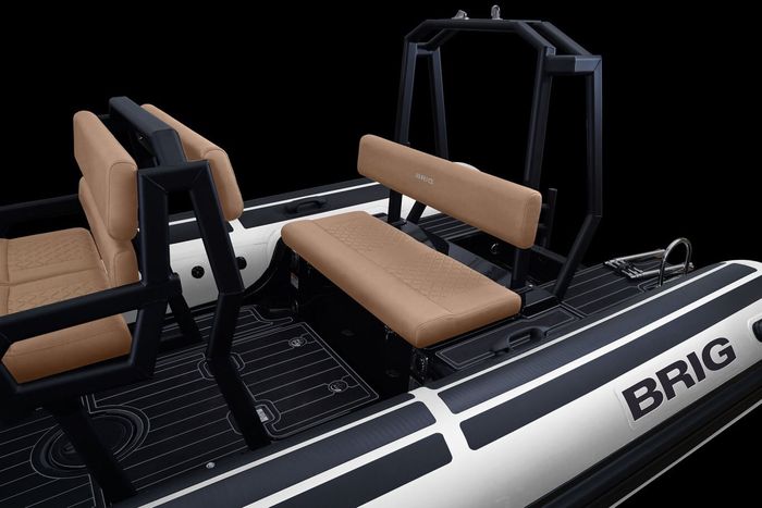 2027 BRIG Navigator 20 Photo 9 of 18
