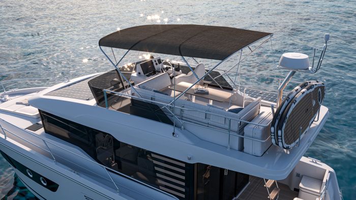 2026 Beneteau Swift Trawler 37 Fly Photo 16 of 27
