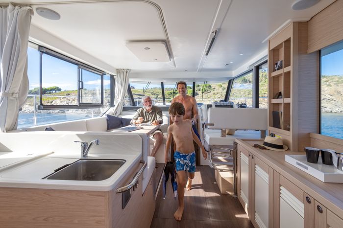 2026 Beneteau Swift Trawler 41 Fly Photo 9 of 30