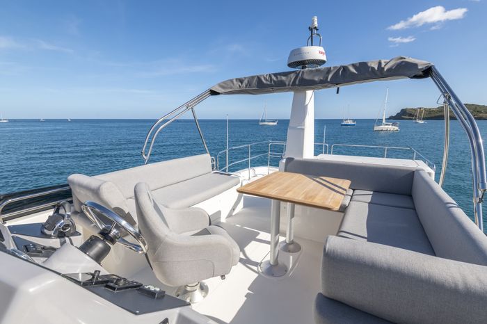 2026 Beneteau Swift Trawler 41 Fly Photo 12 of 30