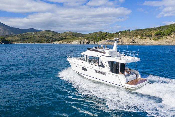 2026 Beneteau Swift Trawler 41 Fly Photo 6 of 30