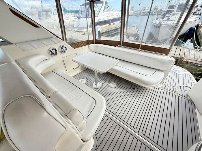 1996 Sea Ray 330 Sundancer Photo 8 sur 37