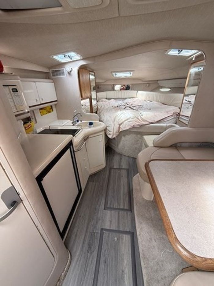 1996 Sea Ray 330 Sundancer Photo 20 sur 37