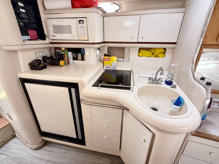 1996 Sea Ray 330 Sundancer Photo 24 sur 37