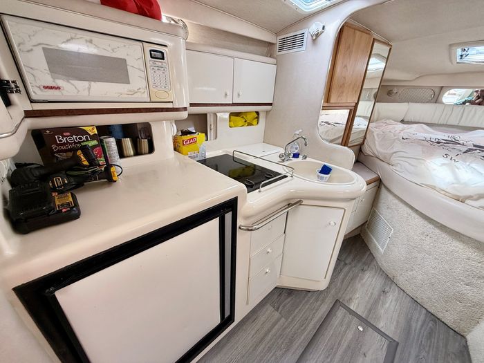1996 Sea Ray 330 Sundancer Photo 25 sur 37