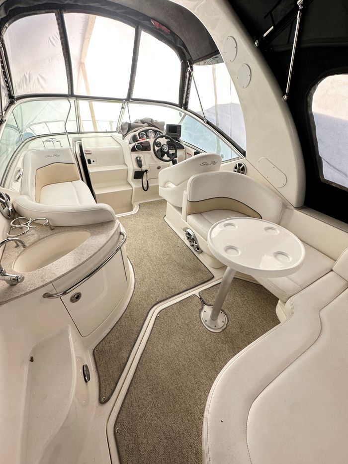 2008 Sea Ray 260 Sundancer Photo 15 sur 48