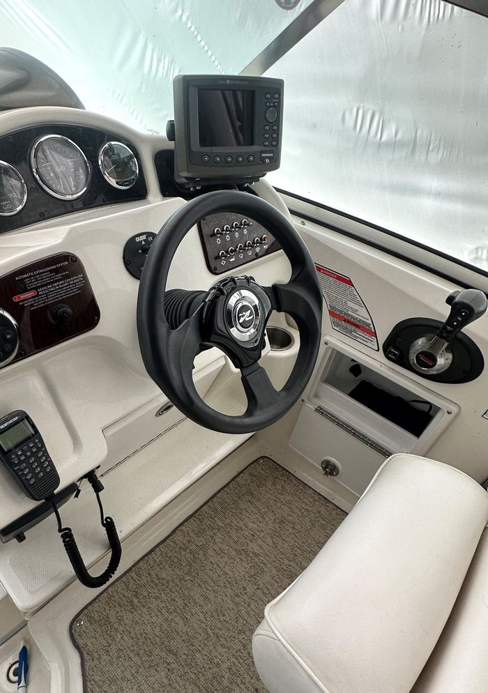 2008 Sea Ray 260 Sundancer Photo 26 sur 48