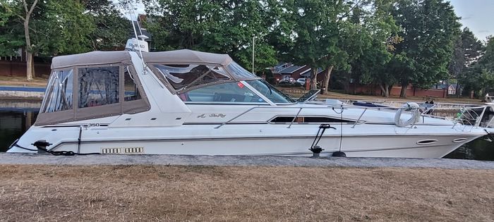 1991 Sea Ray 350 Sundancer Photo 2 of 24