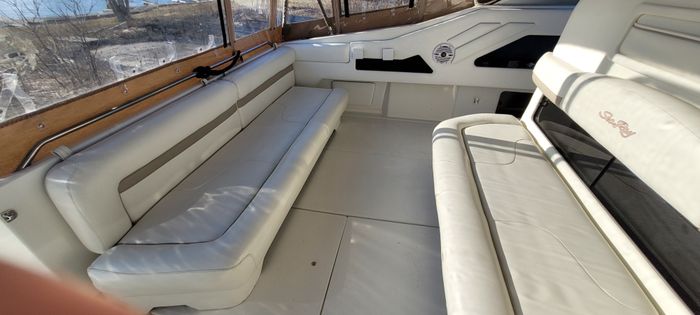 1991 Sea Ray 350 Sundancer Photo 7 of 24