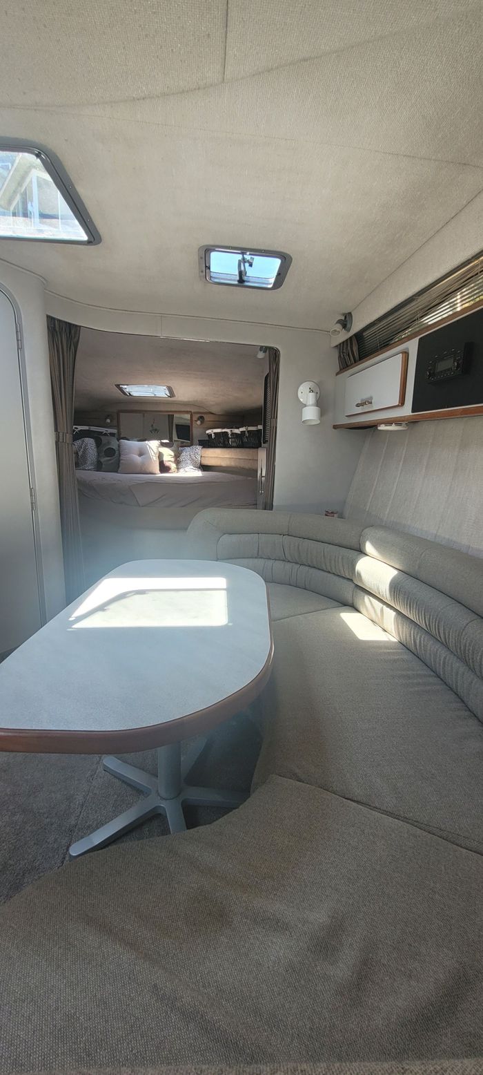1991 Sea Ray 350 Sundancer Photo 16 of 24