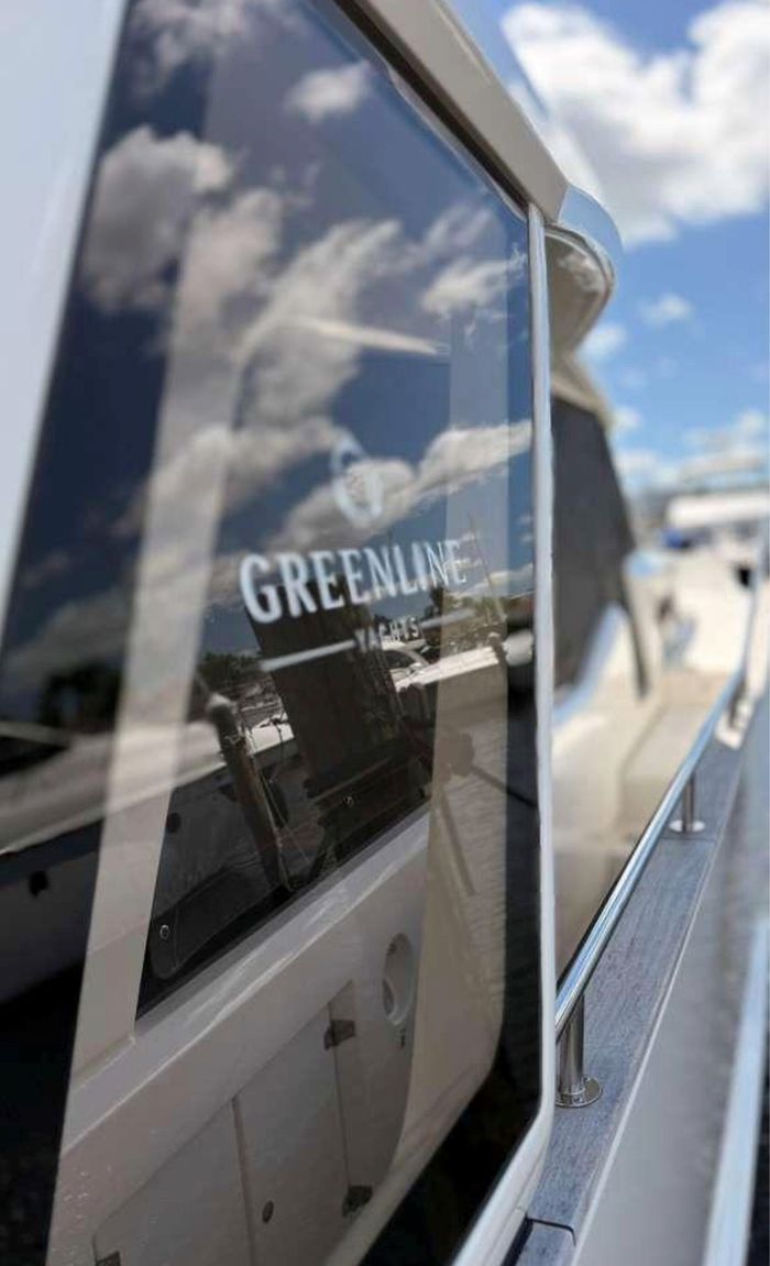 2019 Greenline 48 Fly Photo 18 of 87