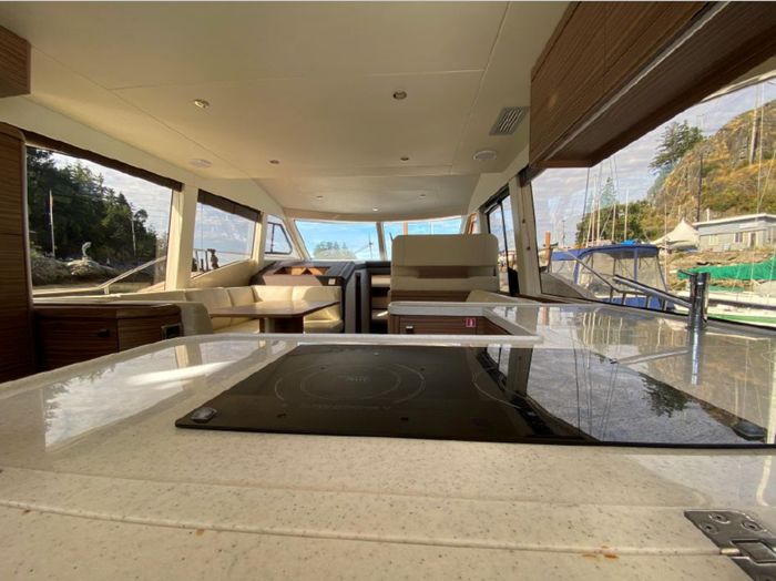 2019 Greenline 48 Fly Photo 38 of 87