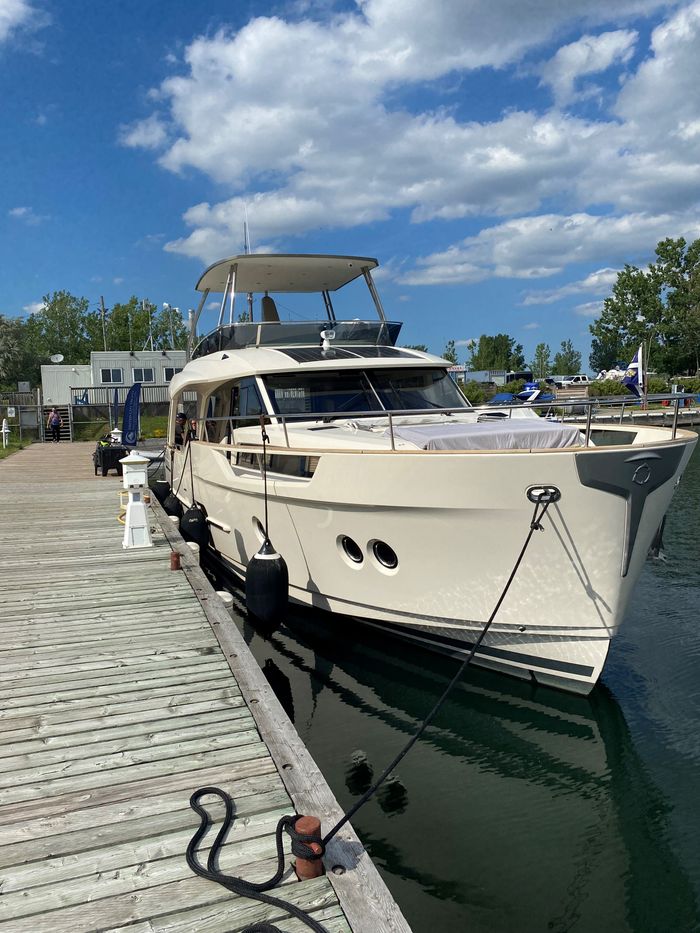 2019 Greenline 48 Fly Photo 3 of 87